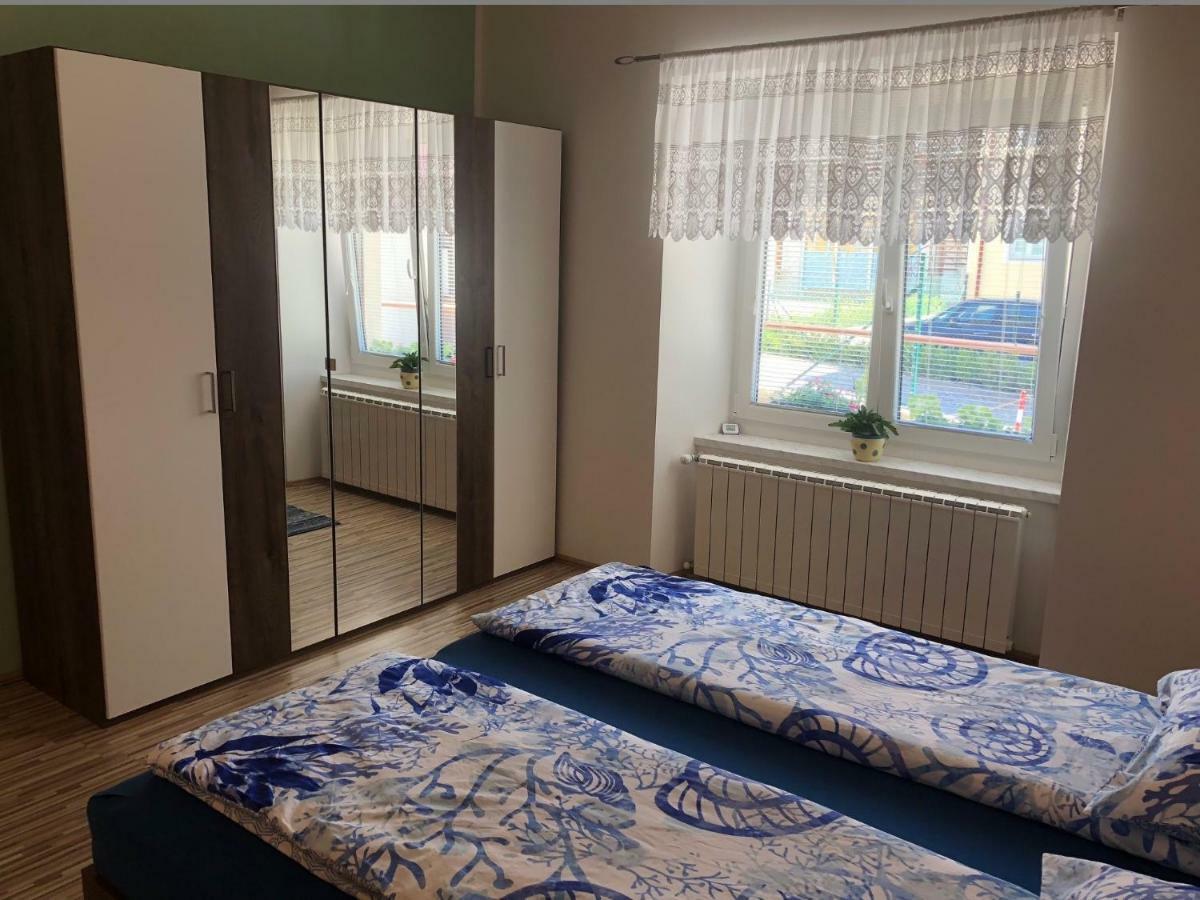 Apartma Mahnic Postojna Exterior foto