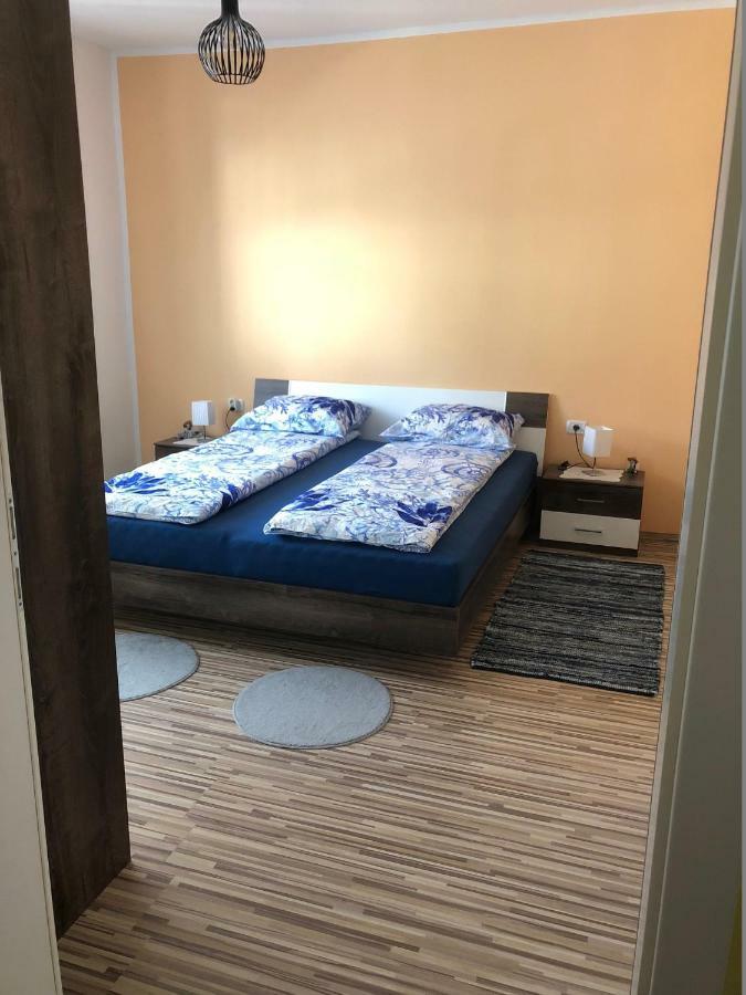 Apartma Mahnic Postojna Exterior foto