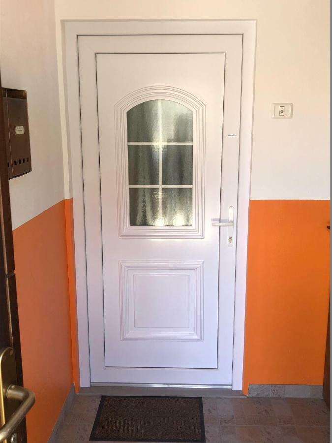 Apartma Mahnic Postojna Exterior foto